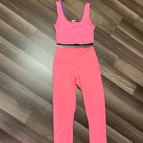 Fabletics Set - Picture 1 of 3